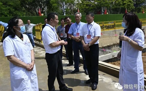  州人大常委会视察建水县人民医院基础设施建设情况