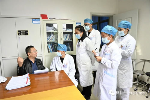  红河州卫生健康委员会到建水县人民医院开展实验室生物安全检查工作