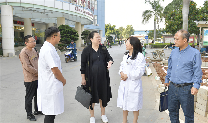  红河州卫生健康委调研组到建水县人民医院开展康养服务专题调研