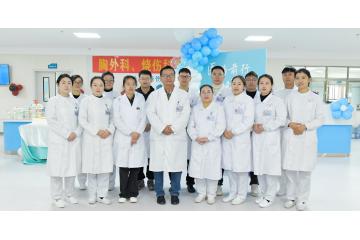  双剑合璧 强强联手——建水县人民医院胸外科烧伤科、消化内科“双镜联合”成功实施胸腔镜下食管大平滑肌瘤切除术