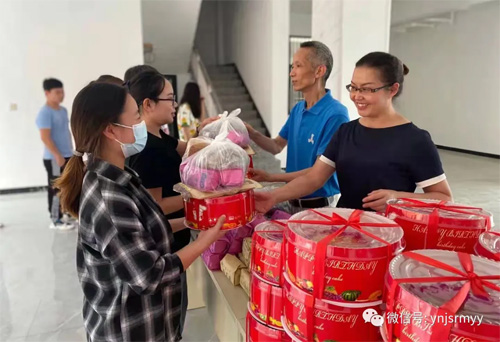 建医“有爱” 共享“家”节——建水县人民医院为在院实习同学送上中秋祝福