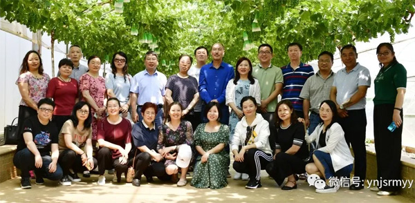 凝集人才力量 服务产业发展 ——建水县优秀人才协会医疗卫生专业委员会开展产业发展调研交流活动