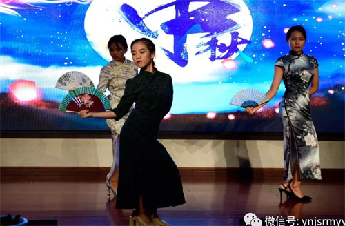 建水县人民医院举行“庆中秋 迎国庆”师生联欢会