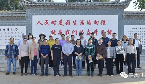 贯彻党的二十大，人才走乡村——建水县优秀人才协会医疗卫生专业委员会到岔科镇开展调研交流活动